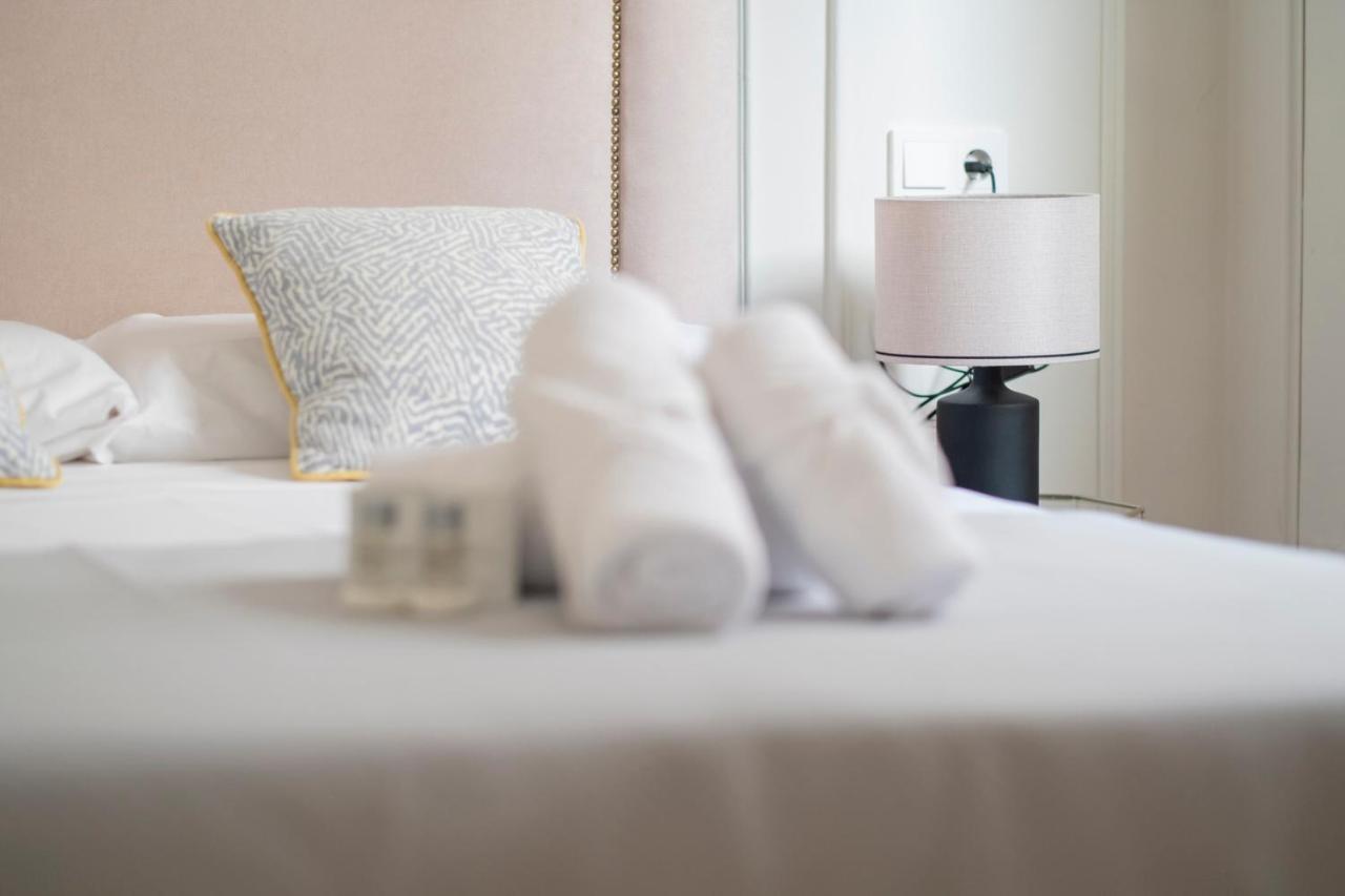 Apartamento Plaza De La Merced 4 Habitaciones Μάλαγα Εξωτερικό φωτογραφία
