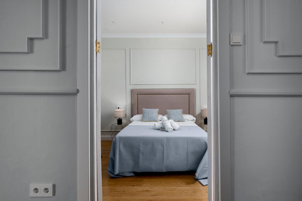 Apartamento Plaza De La Merced 4 Habitaciones Μάλαγα Εξωτερικό φωτογραφία