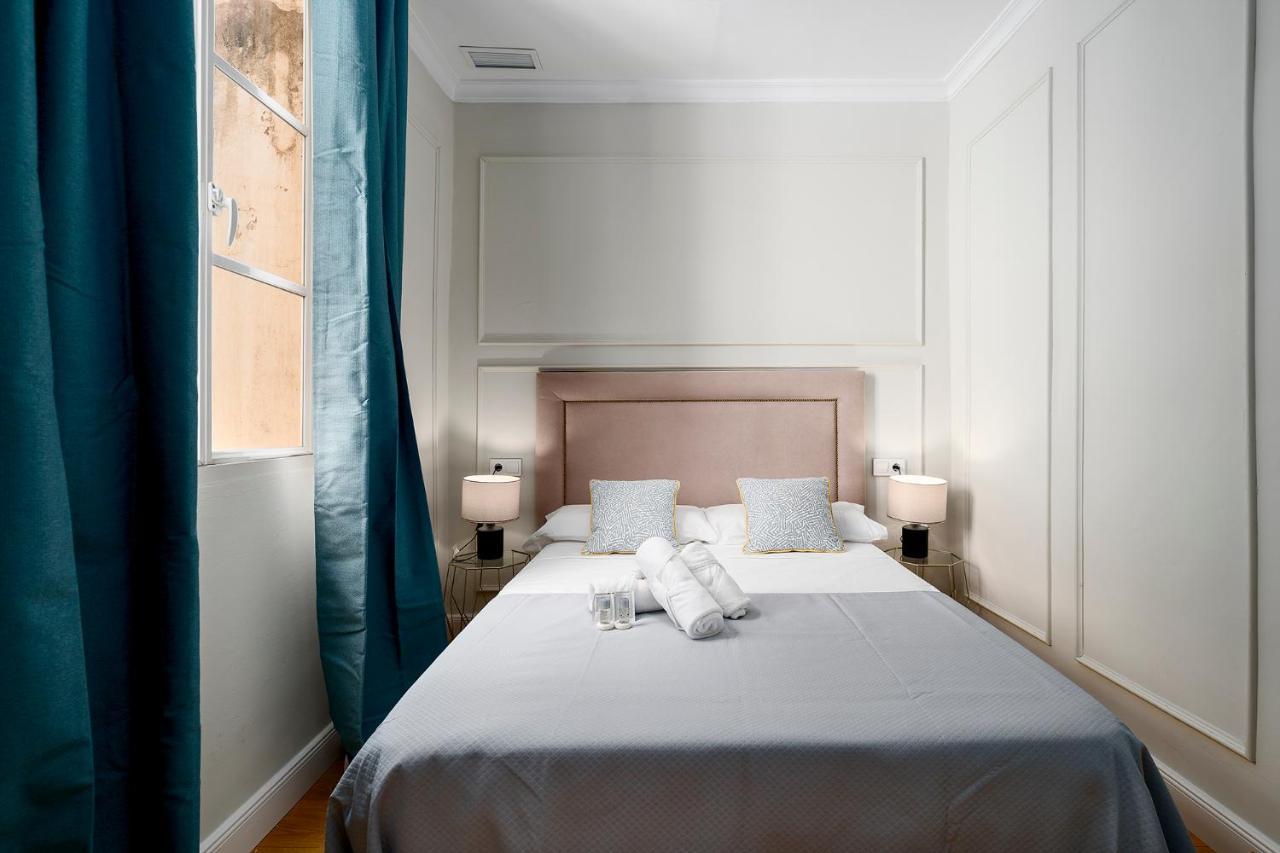 Apartamento Plaza De La Merced 4 Habitaciones Μάλαγα Εξωτερικό φωτογραφία