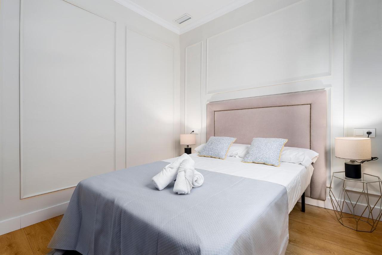 Apartamento Plaza De La Merced 4 Habitaciones Μάλαγα Εξωτερικό φωτογραφία